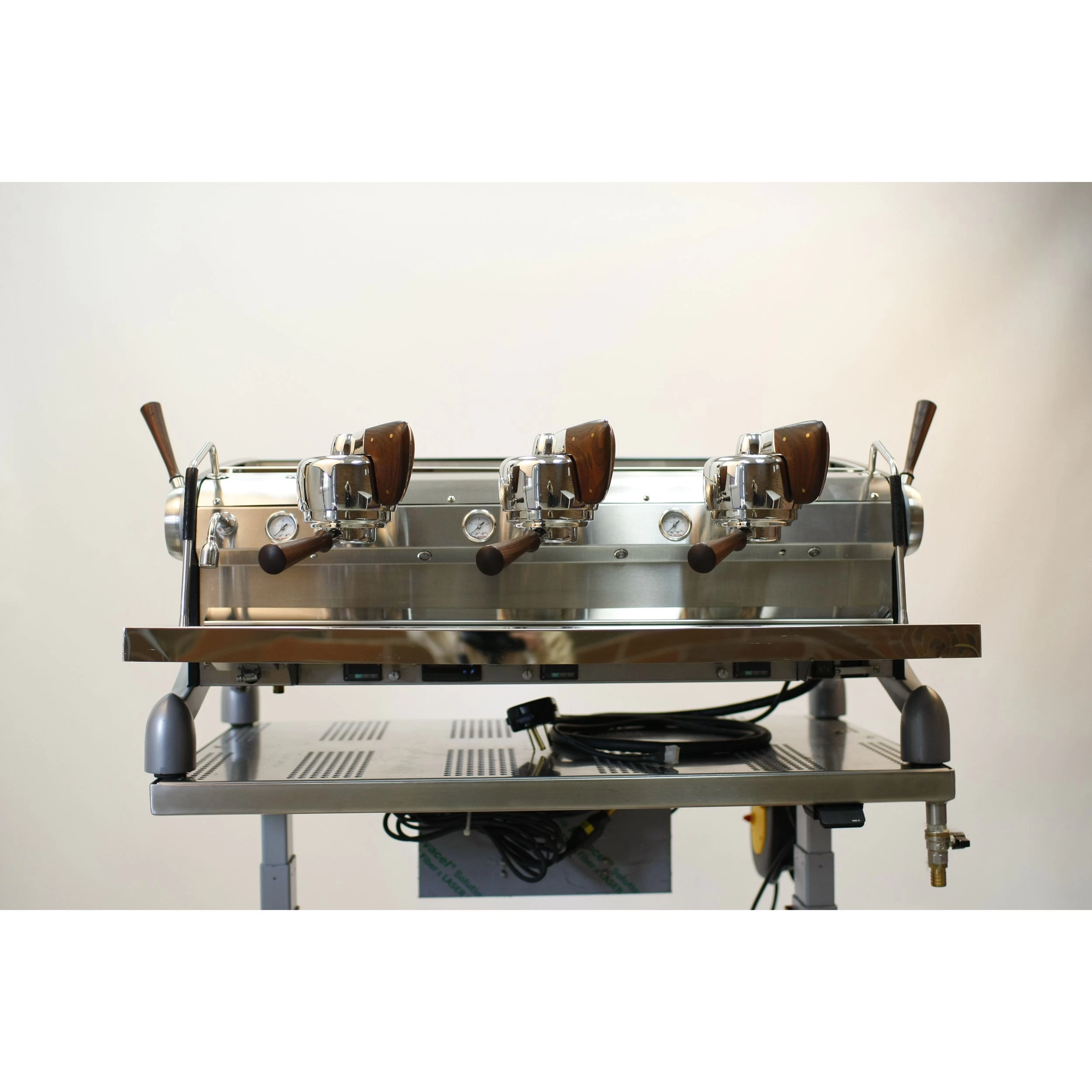 REFURBISHED Slayer Espresso V3 3 Group Volumetric Espresso Machine - Black 4 REFURBISHED Slayer Espresso V3 3 Group Volumetric Espresso Machine - Black - Image 4